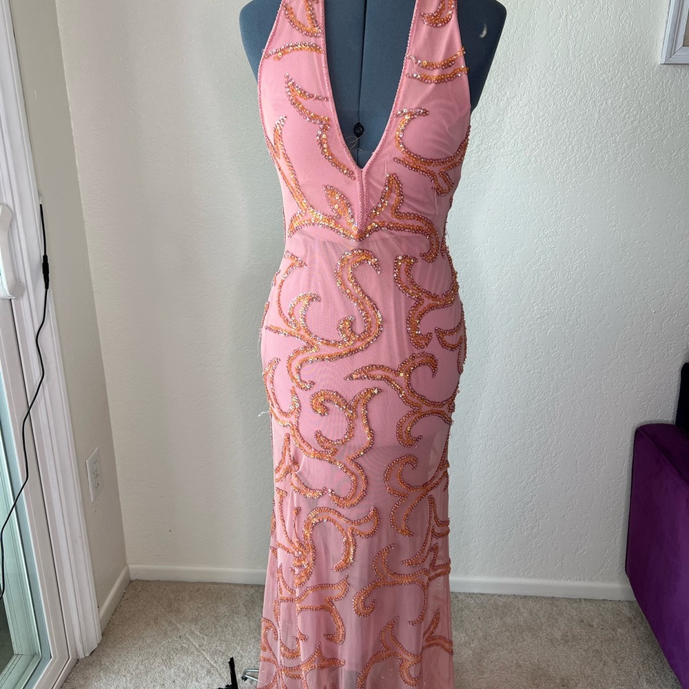Beaded gown. Pink. Halter top